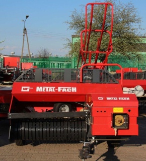 Пресс-подборщик тюковый Metal-Fach Z-2690